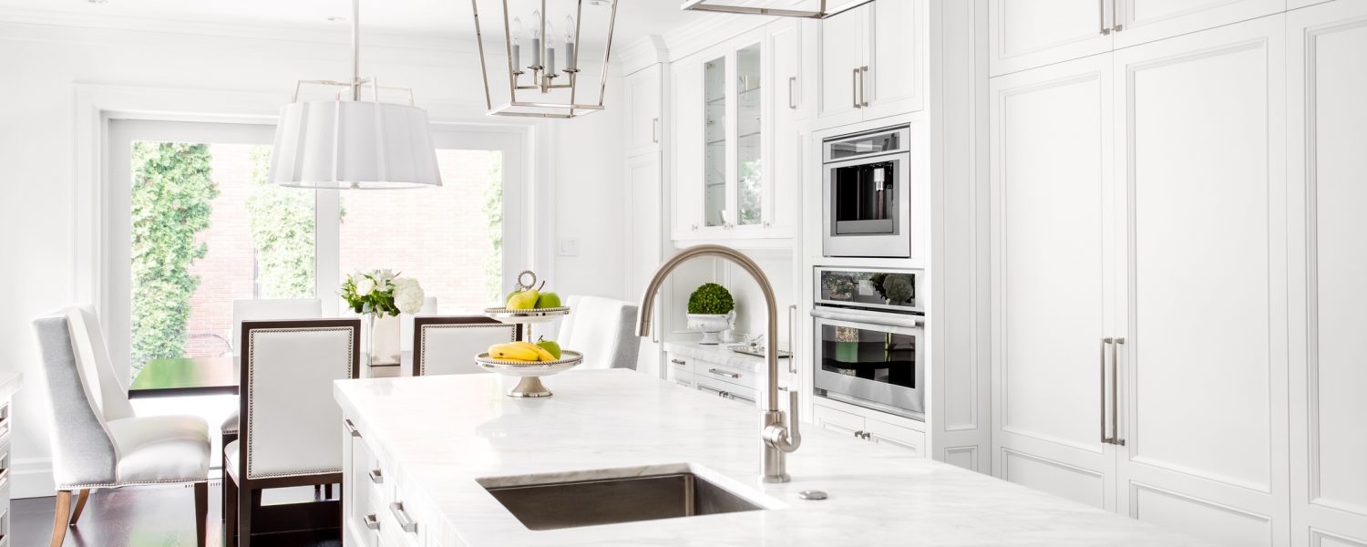 Bright Classic White kitchen